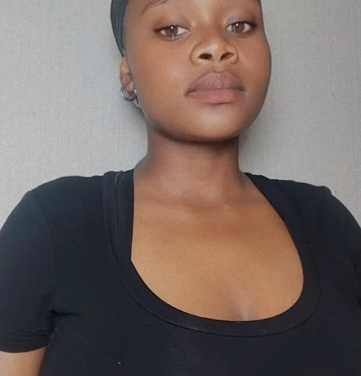 BusttyBoobs19