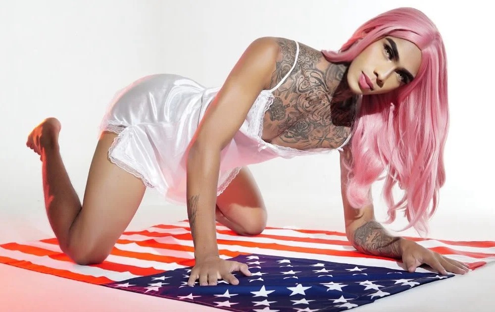Charlie_Queen