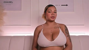 eloisa-cleavage