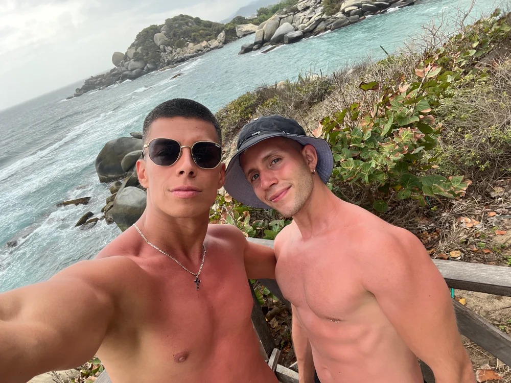 FriendsInSins