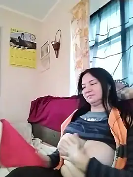 Holly-69