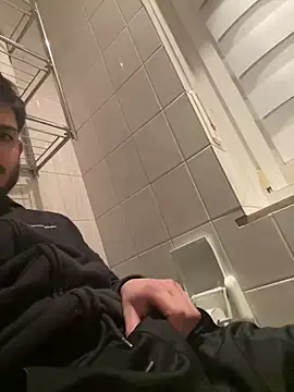Horny_speluker772