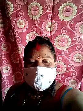 Hot_Falguni