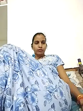 Hotty-Nidhi
