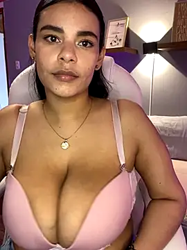 Isabella_boobd