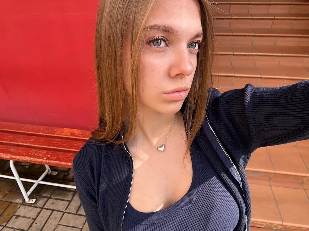 Kelly_Clarks