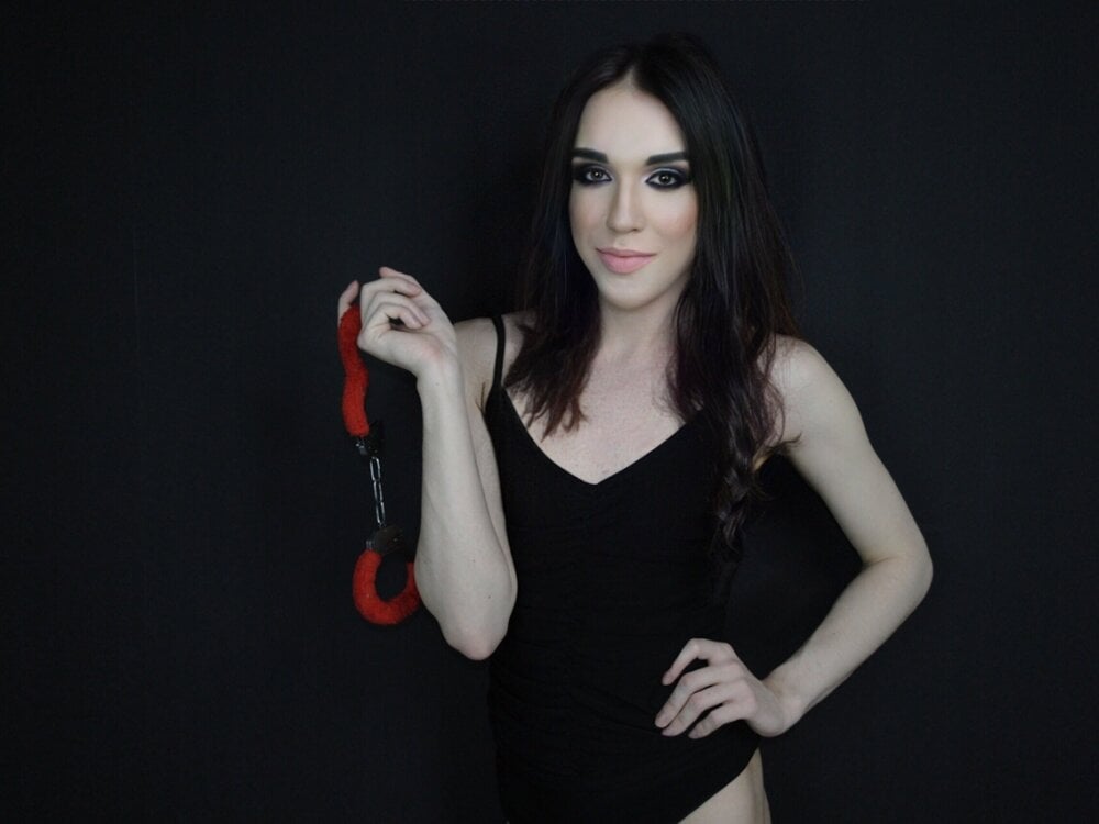Larisa_Sign