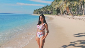 lustrous-nathalie