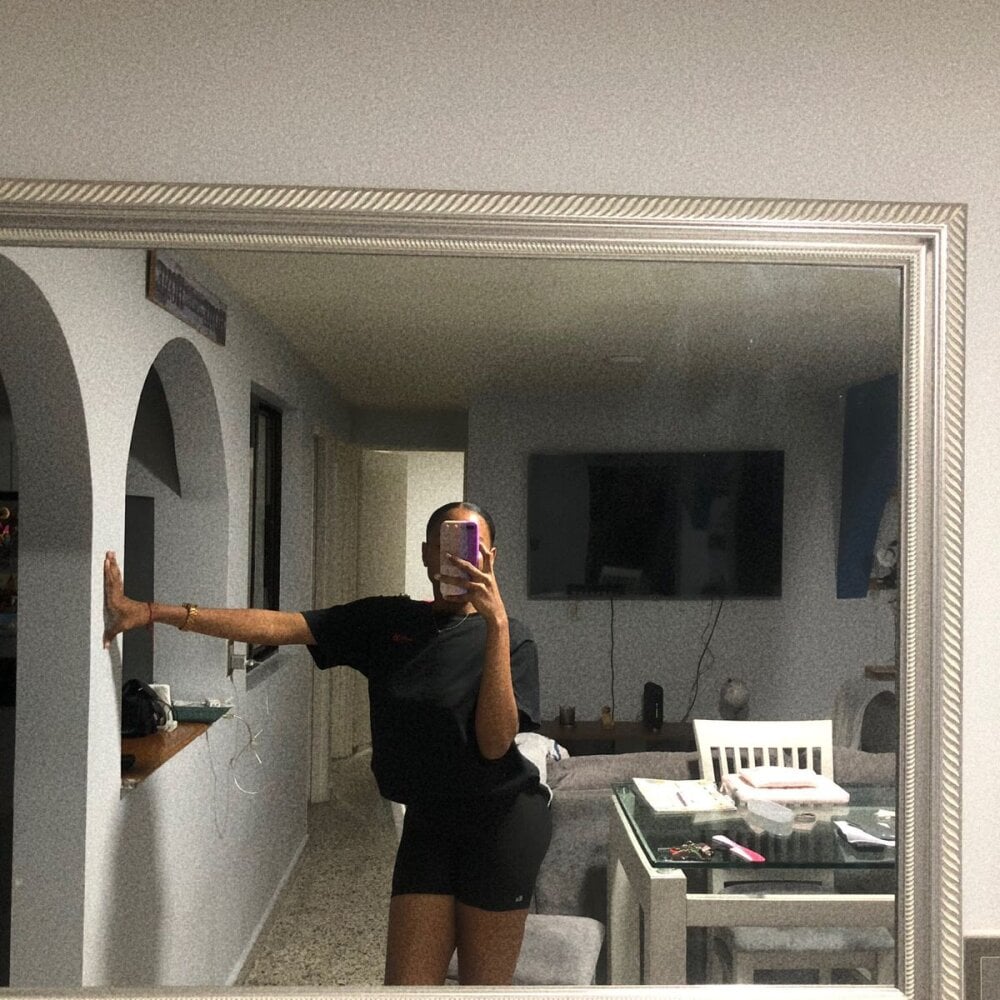 MiaFox7