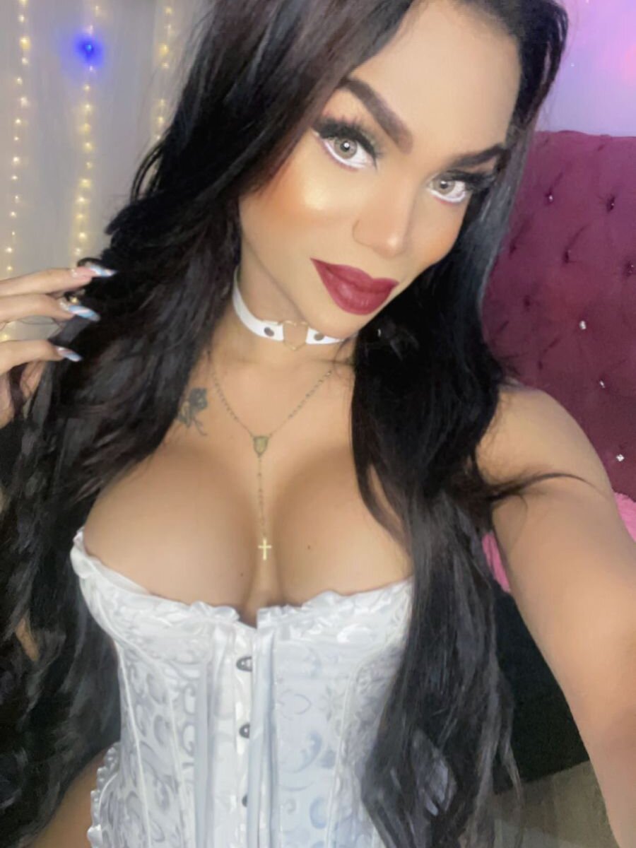 Naughty_Sophia_
