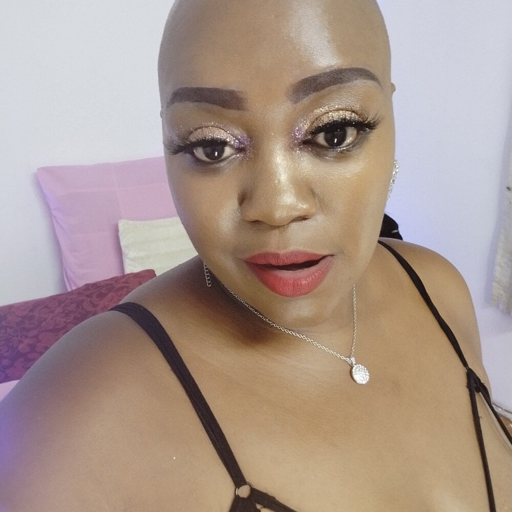 QUEENxJESSI