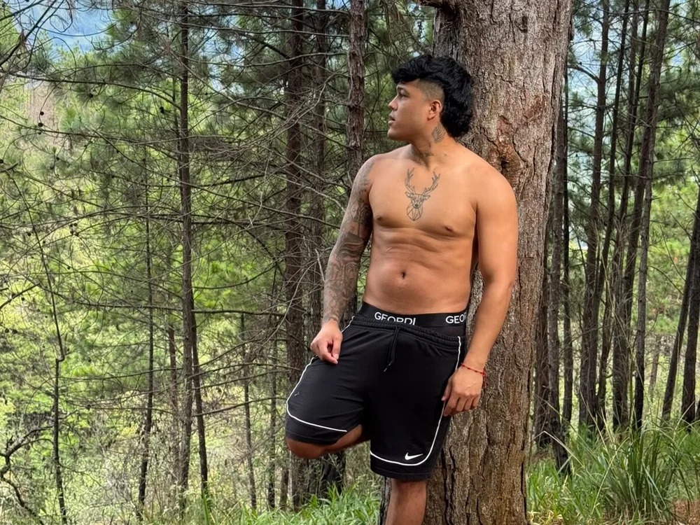 Rey_steele