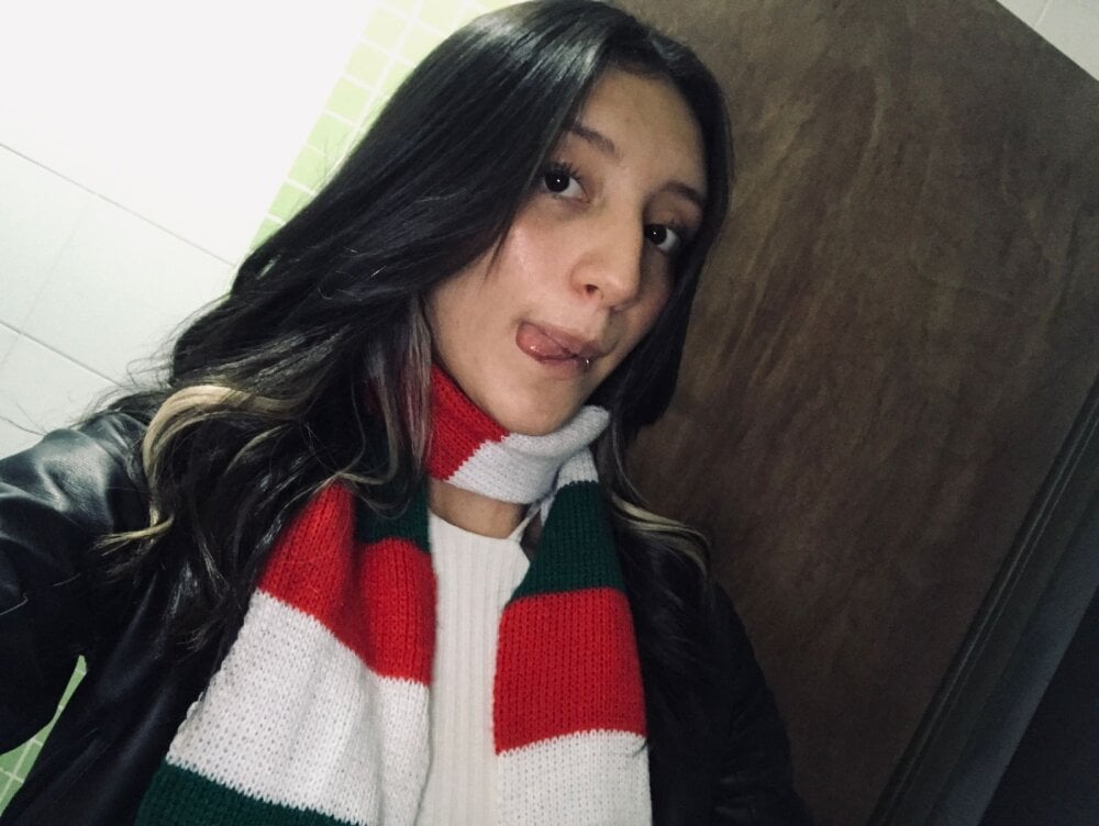 Scarlett_Rousee