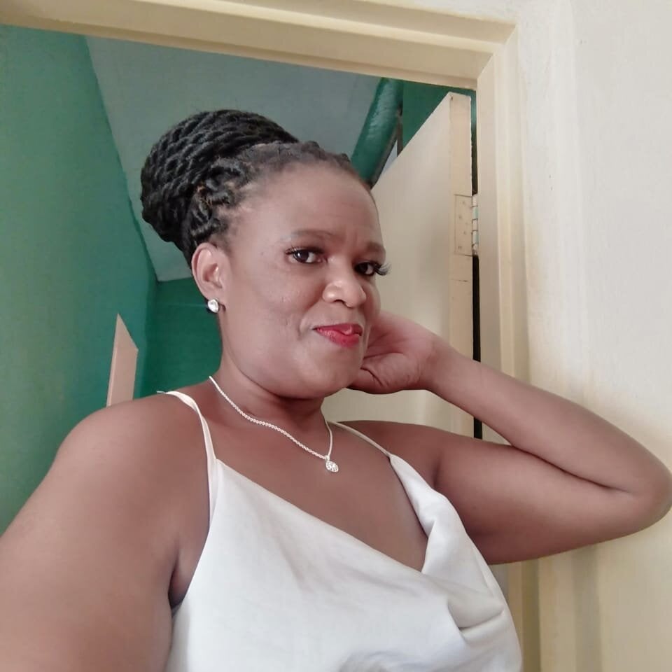 TALLNSEXY48