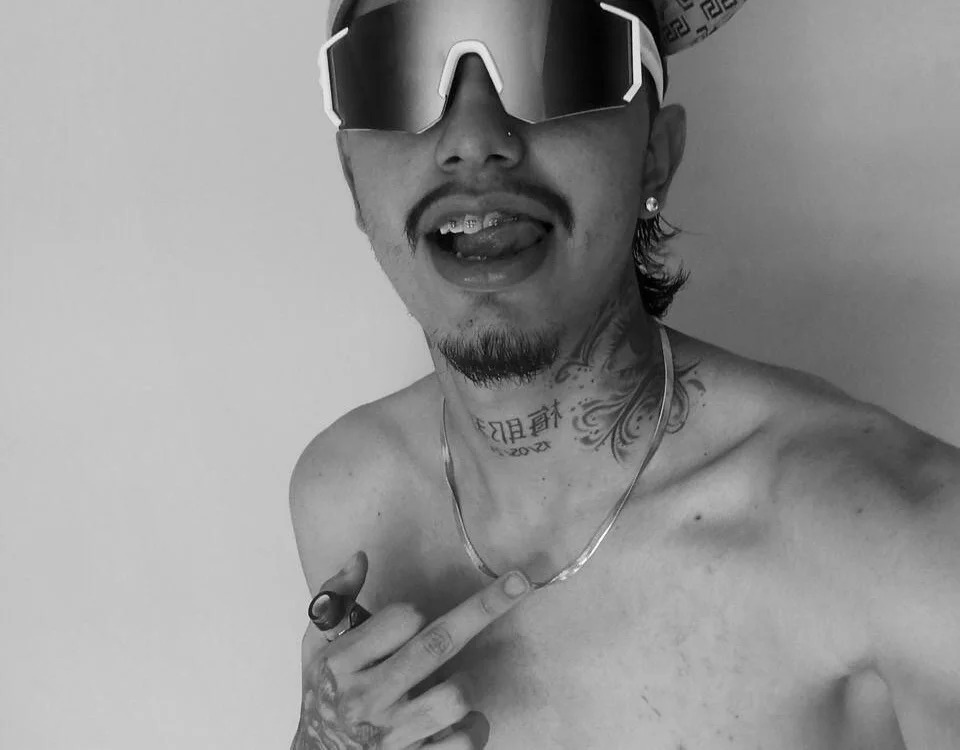 Tayson_Hot