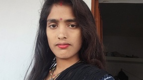 v-hot-neha