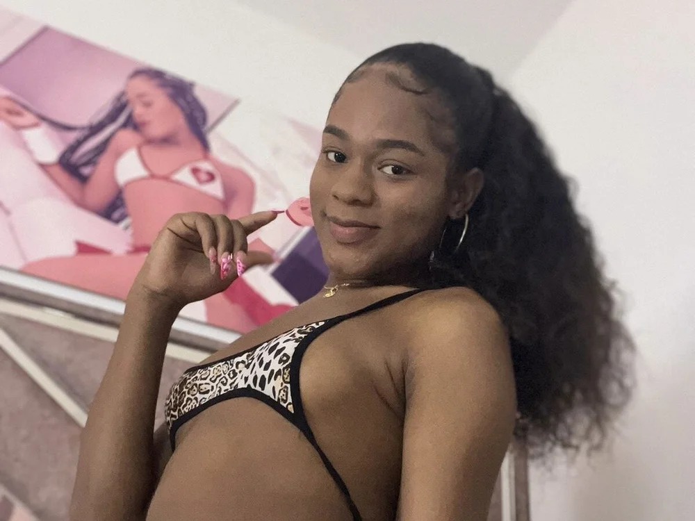 Vicky_deep_x