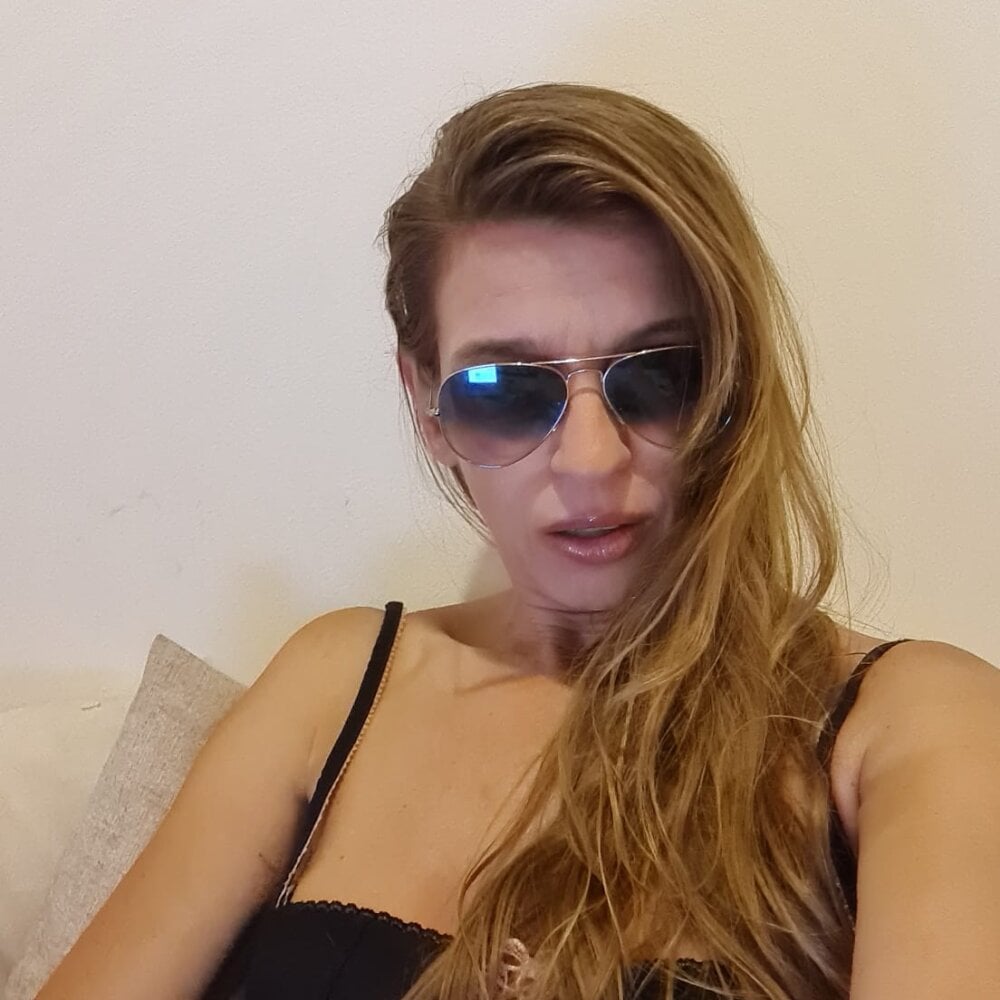 Victoria_Brown1