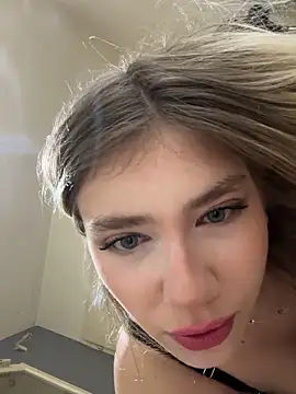 angeleyezlolita