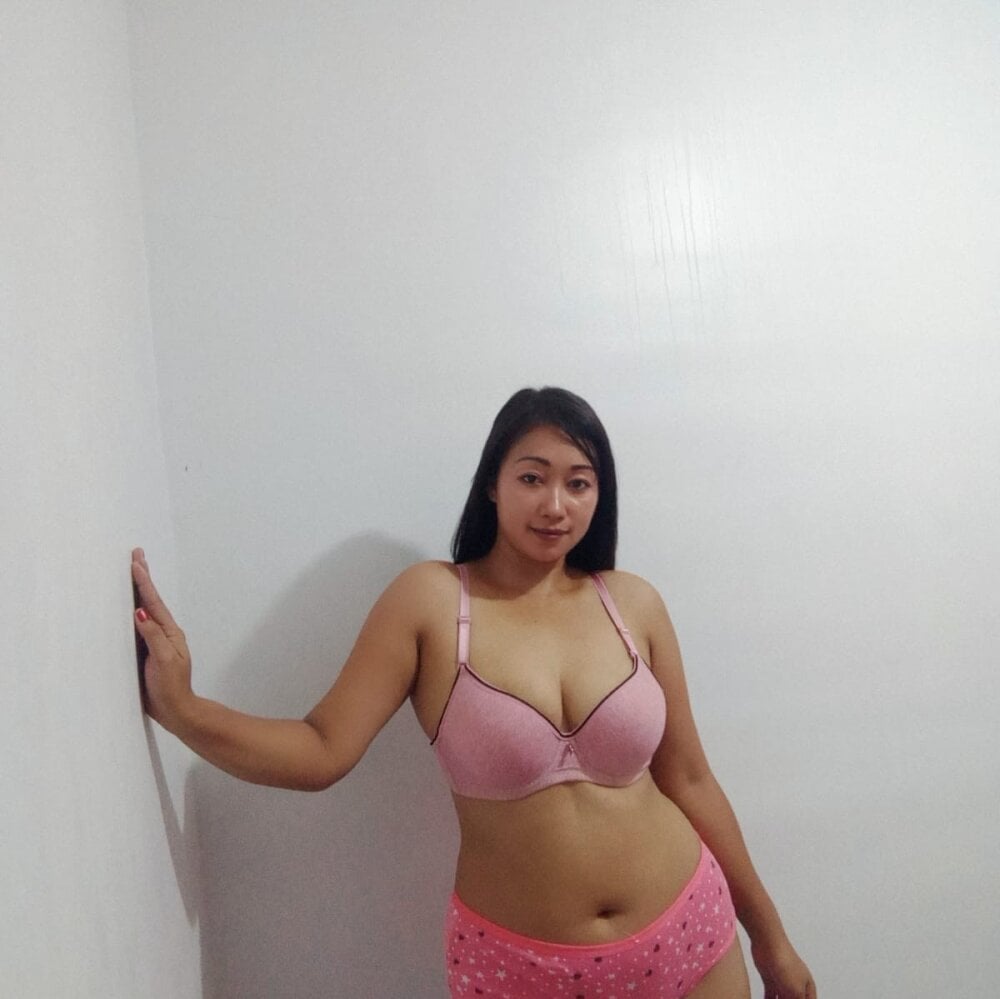 urpinay_hotties69